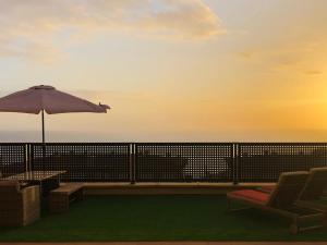 Propiedad nueva con piscina, seguridad privada y vista al océano en Tenerife - ES-279-9