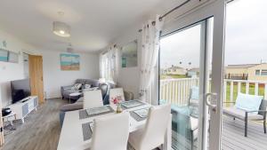 F24 Glenara, Riviere Towans