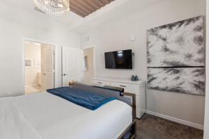 Duck House at Storey Lake by Shine Villas #992 apts