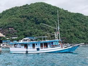 Labuan Bajo Boat Charter