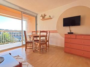 Appartements Belle vue sur port Gruissan et Tour Barberousse : photos des chambres