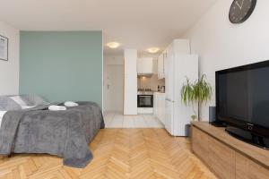 Studio Warsaw Downtown by Renters