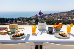 Breathtaking Sea View Apartment Near The Old City