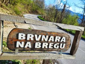 Brvnara na bregu