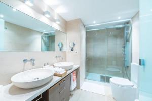 P Sanz 1, 411 by YBH