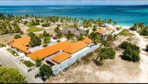 Casa Narrow Villa - Mokdale