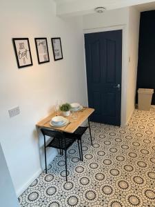 Windsor 4 - Spacious beautiful 4 bdrm maisonette nr Ncle free wifi free parking