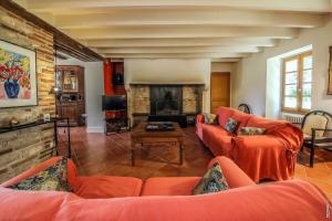 MAISON DE CHARME - 250m2 - CALME - JARDIN