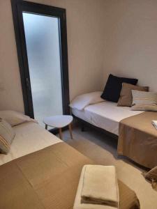 Roses Casc Antic SL Sabater 1