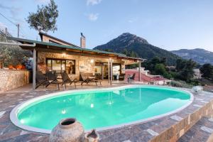 Magical view, Villa Asproneri, Kamena Vourla