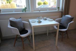 Strandnixe-De-Luette-an-de-See