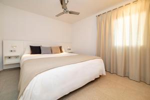 Ses Eufabietes Apartments & Restaurant