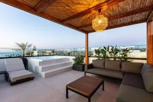 Isla Luxury Apartments - Private Rooftop with Hot tub - 100m from Beach - Ádhele