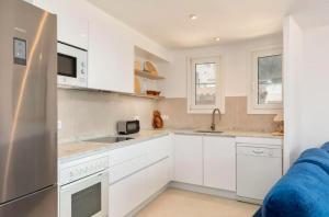 Beautiful beachfront apartment in Tamariu
