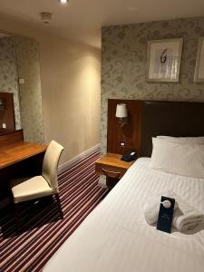 Standard Single Room room in Gloucester Robinswood Hotel BW Signature Collection