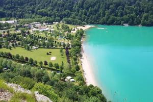 Appartements Gite Chateau 3 chambres piscine chauffee : photos des chambres