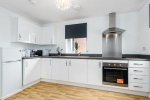 Fortified Luxury Apartment with Balcony and free parking