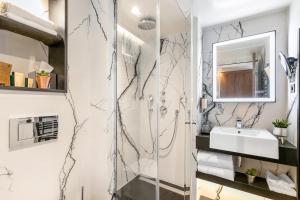 Hotels CARD Hotel : Chambre Double Deluxe