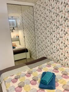 9th Floor Panoramic View Quiet Modern by PolandBnB