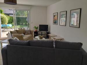 "LEscapade Marine" charmant appartement, au cœur de la station balnéaire de Beg-Meil avec commerces et plages à pied!