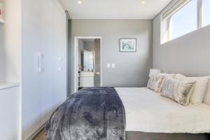 City view 1 bedroom apartment in CBD