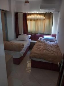 2 Bedroom Apartment with pool view