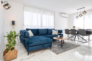 Rooftop Apartment Iadera