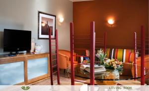 Family Room (2 Adults + 2 Children) room in Dependence del Parco