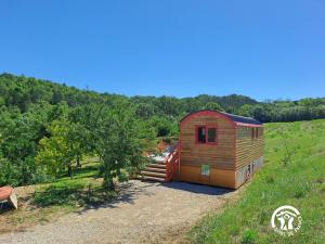 Maisons de vacances La roulotte du tonnelier : photos des chambres