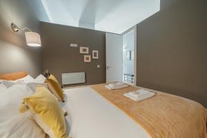 Downtown Excellence Apartment by Vacationy