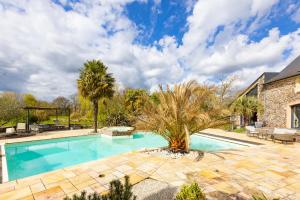 Maisons de vacances La Luardiere - Maison avec piscine et jacuzzi : photos des chambres