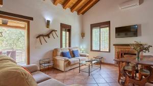 Refugio La Sima El Gastor by Ruralidays