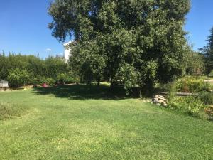 Grand logement indépendant à létage dun Mas