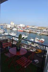 Appartements Studio, vue exceptionnelle sur le port de peche : photos des chambres