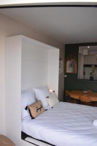 Appartements Studio, vue exceptionnelle sur le port de peche : photos des chambres