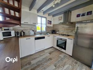 Ref 022 - Grande maison pour dix personnes avec jardin et palmier