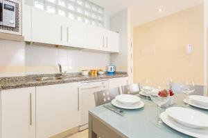 Apartamento Playa Cádiz by ISA Hoteles