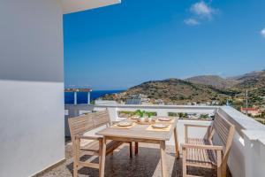 Cactus Guesthouse, Κίνι Συρος