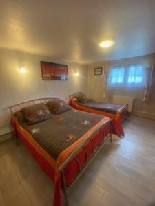 B&B / Chambres d'hotes Chambres et table d'hotes Floromel La Souterraine en rez de chaussee : photos des chambres
