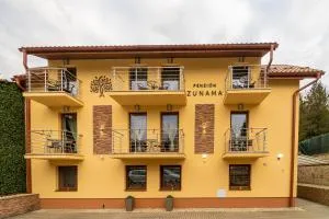 Penzión Zunama - 巴德霍夫斯基库佩莱