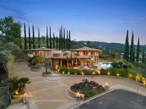 Via Vallarta - غرانادا هيلز