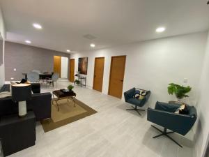 Suites By SalcedO