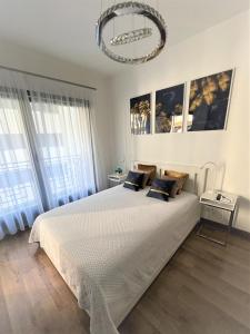 Luxe Studio in City Center with FREE Parking