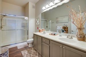 Las Vegas Condo Rental with Pool Access!