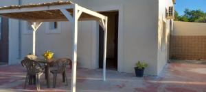 Dimore del Carrubo - openspace con piscina