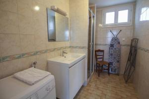 Appartements Joli T3 renove / Wifi / Grand parking : photos des chambres