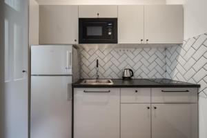 E32 - Oktogon Panorama Suite - Best Location - By BQA