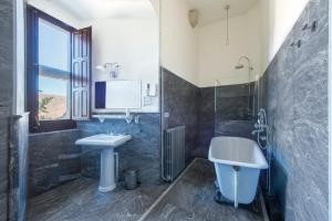 B&B / Chambres d'hotes Chateau Saint-Chartier : photos des chambres