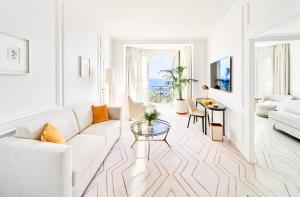 One-Bedroom Suite with Sea View room in InterContinental Carlton Cannes