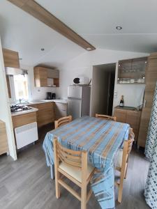 Campings Mobil-home familial 3 chambres : photos des chambres